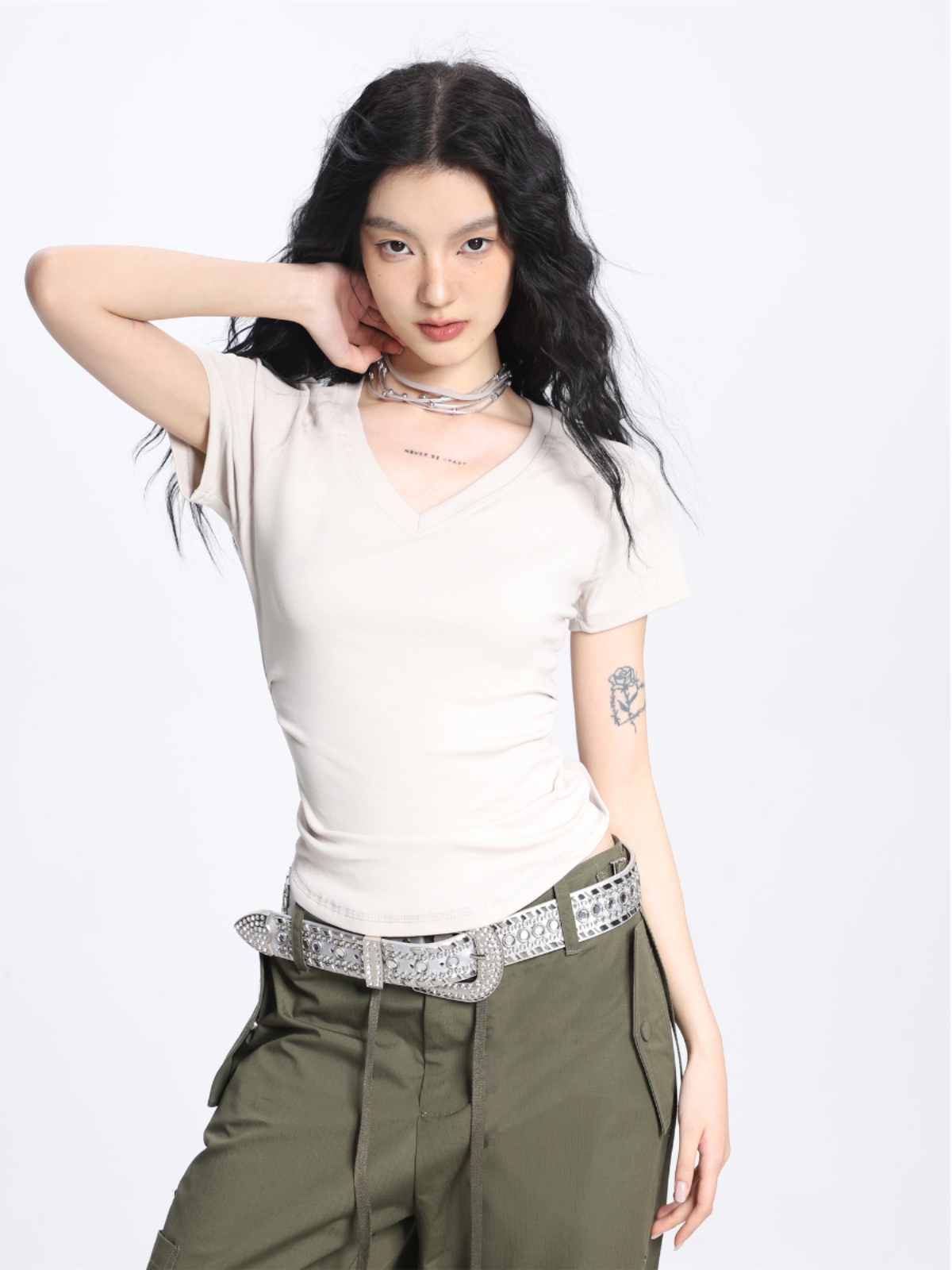 Slim Fit Short Sleeve V-Neck T – Base Layer Top recenzja i cena